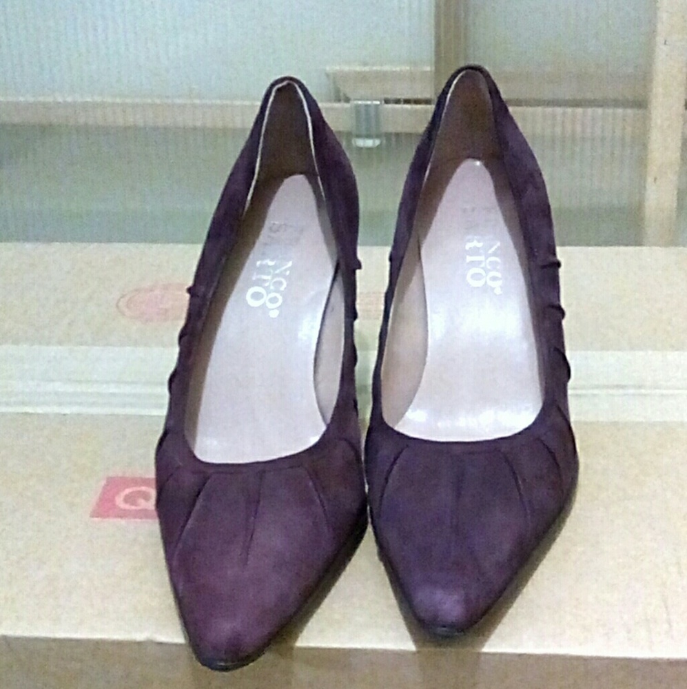 Shoes - Picture 2 of 3